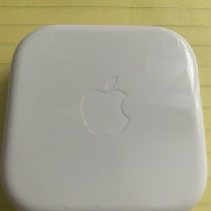 Apple ear buds